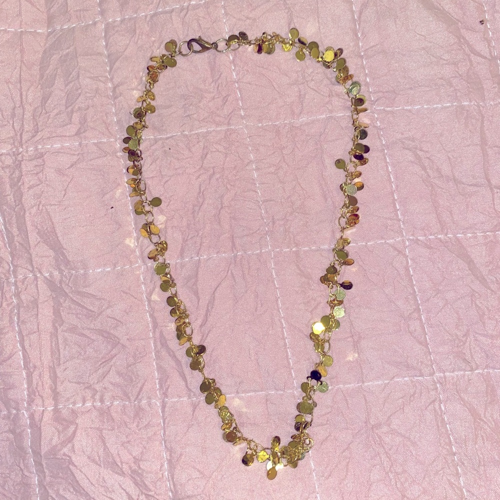 Trendy choker necklace